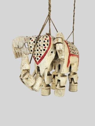 Antieke marionet olifant